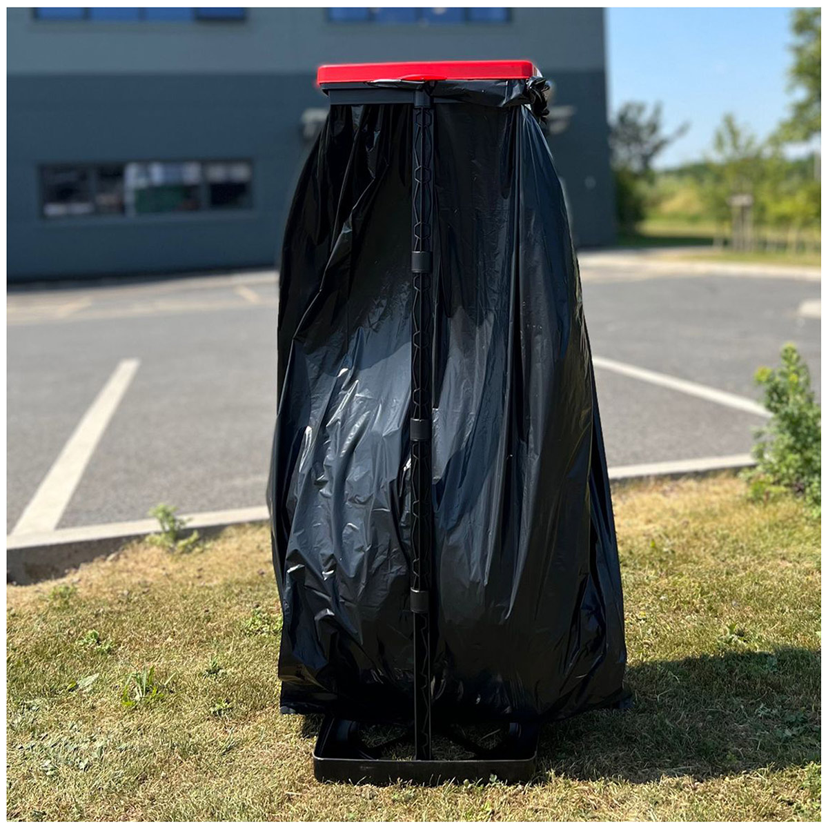 Cromwell Black 90L Heavy-Duty Bin Bags (Box of 200) | Cromwell | Refuse ...