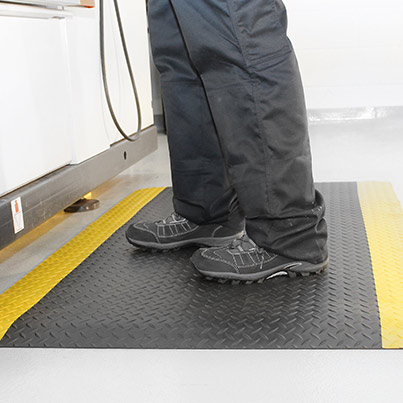 COBA Deckplate Black/Yellow Anti-Fatigue Safety Mat 60cm x 90cm