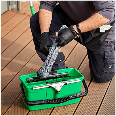 UNGER Window Cleaning Bucket with Sieve