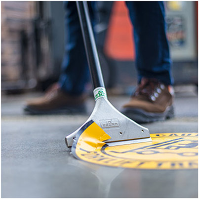 UNGER Heavy-Duty Floor Scraper