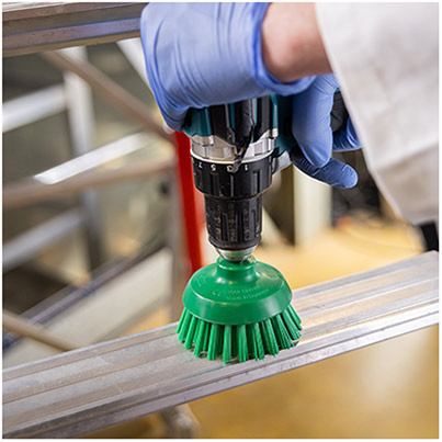 Vikan HyDrive Green Stiff 90mm Round Brush