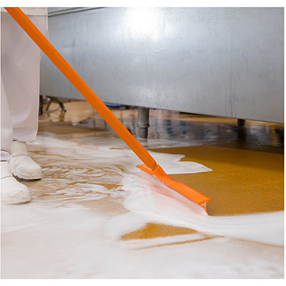 Vikan Ultra Hygienic Flexible Orange 600mm Squeegee