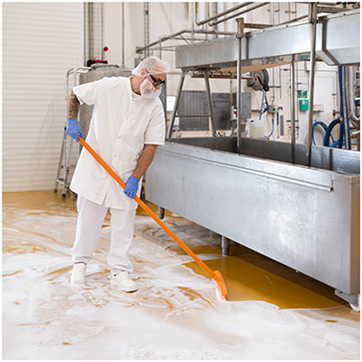 Vikan Ultra Hygienic Flexible Orange 600mm Squeegee