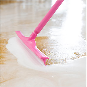 Vikan Ultra Hygienic 600mm Pink Flexible Squeegee