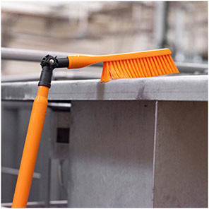 Vikan Orange Threaded Dual Reach Brush